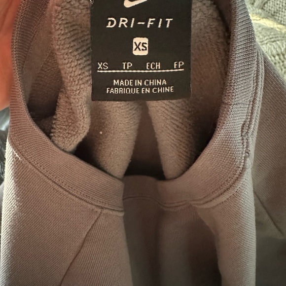 Nike cropped crew neck - Picture 3 of 3